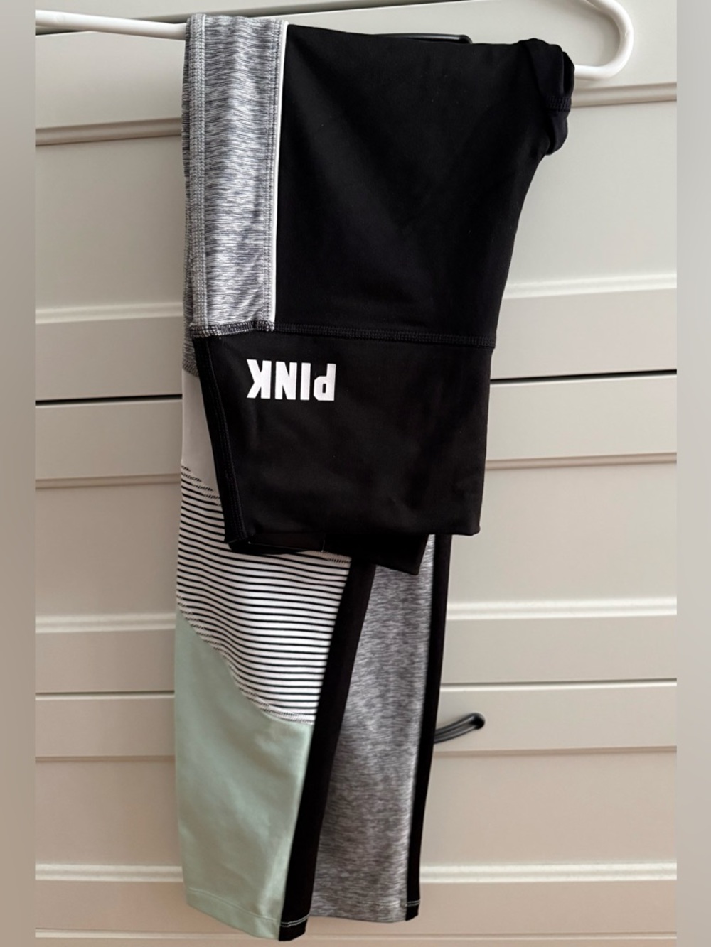 PINK Victoria's Secret NWT Black, Teal, Heather Grey Colorblock Leggings Size S
